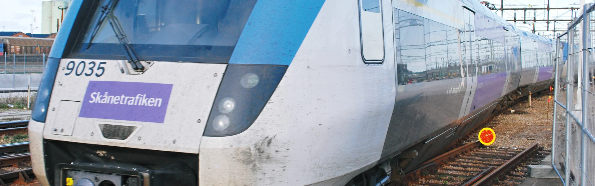 En bild p&aring; ett Sk&aring;netrafiken t&aring;g