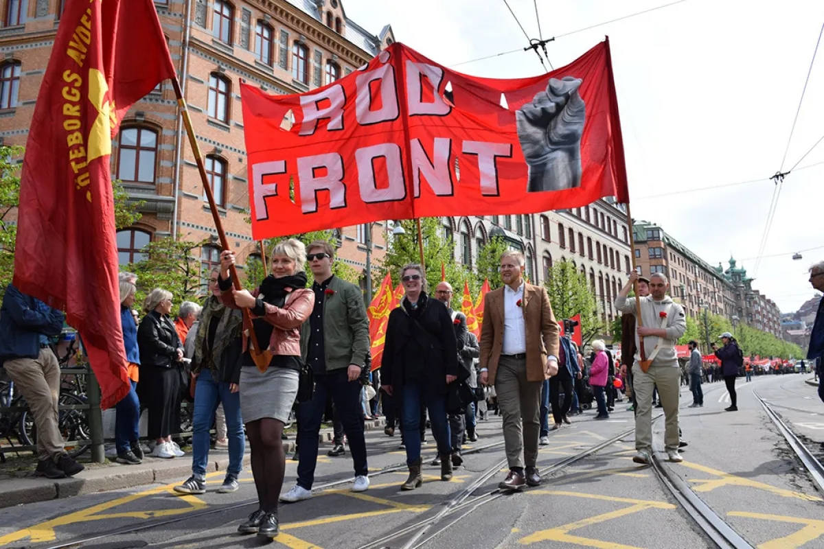 Bild på Kommunisternas första maj tåg i Göteborg 2019