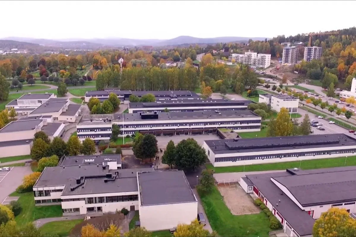 Flygbild på Västermalms gymnasium Sundsvall