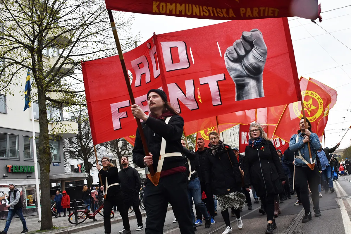 Kommunistiska partiets demonstrationståg på första maj i Göteborg