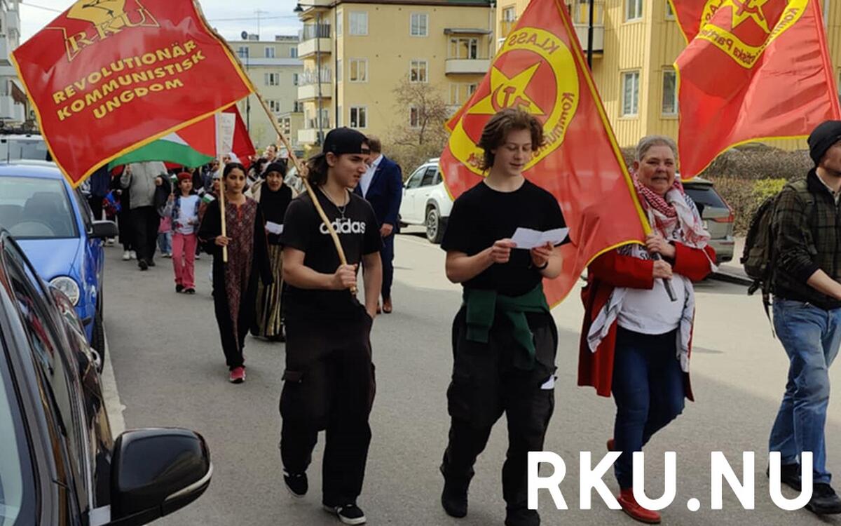 Demonstrationståg i Bollnäs vid Röd front 2025